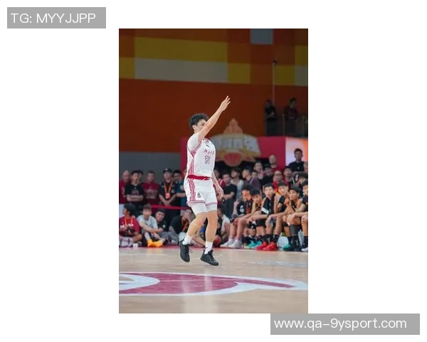 管子煜季前赛表现平平场均近21分钟仅得47分命中率低迷需加强训练